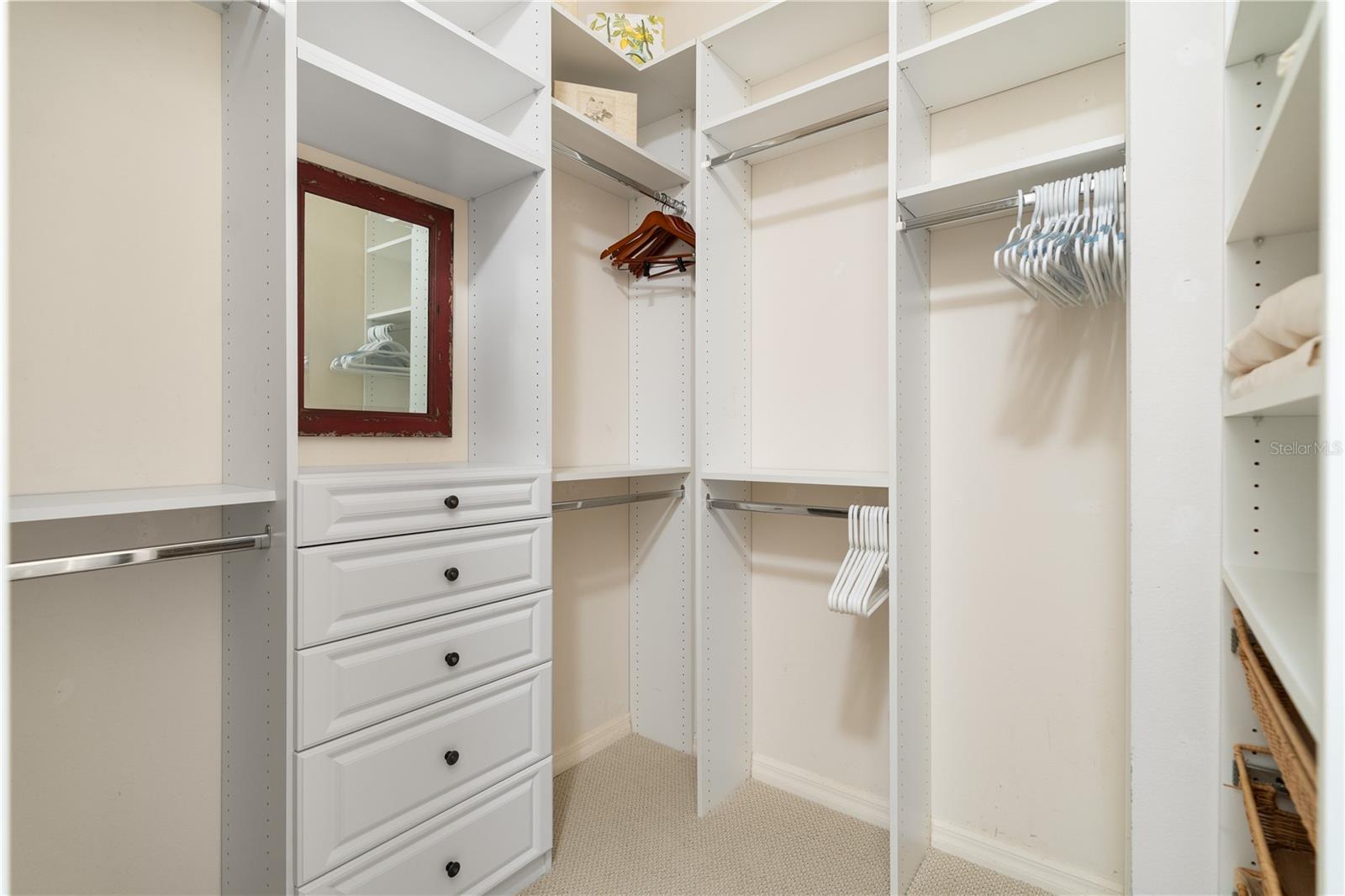 Image 17 of 27 For 2730 Morven Park Way