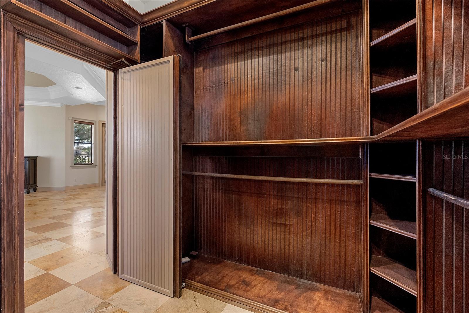 Image 11 of 46 For 2313 Roat Drive