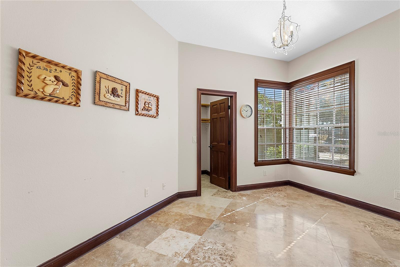 Image 25 of 46 For 2313 Roat Drive