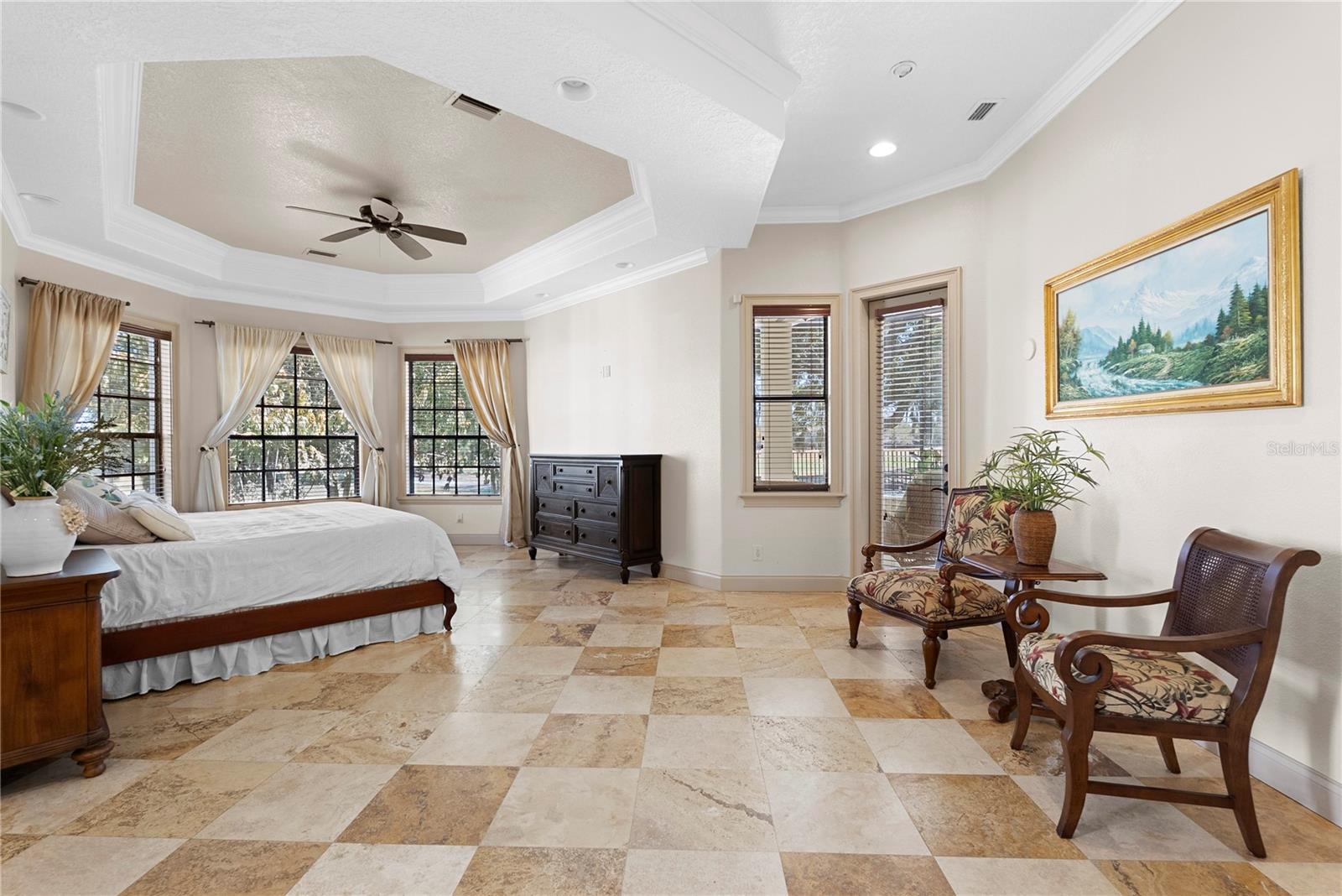 Image 7 of 46 For 2313 Roat Drive