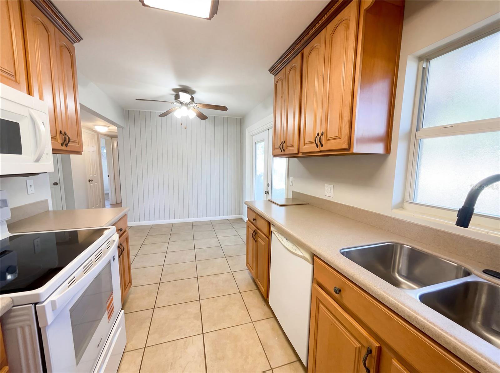 Image 14 of 21 For 4907 Kipp Place