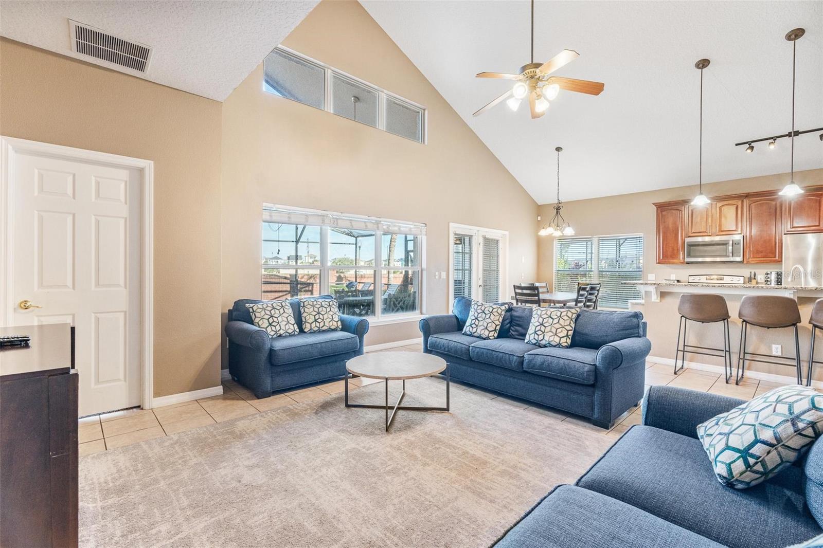 Image 5 of 41 For 8019 Acadia Estates Court