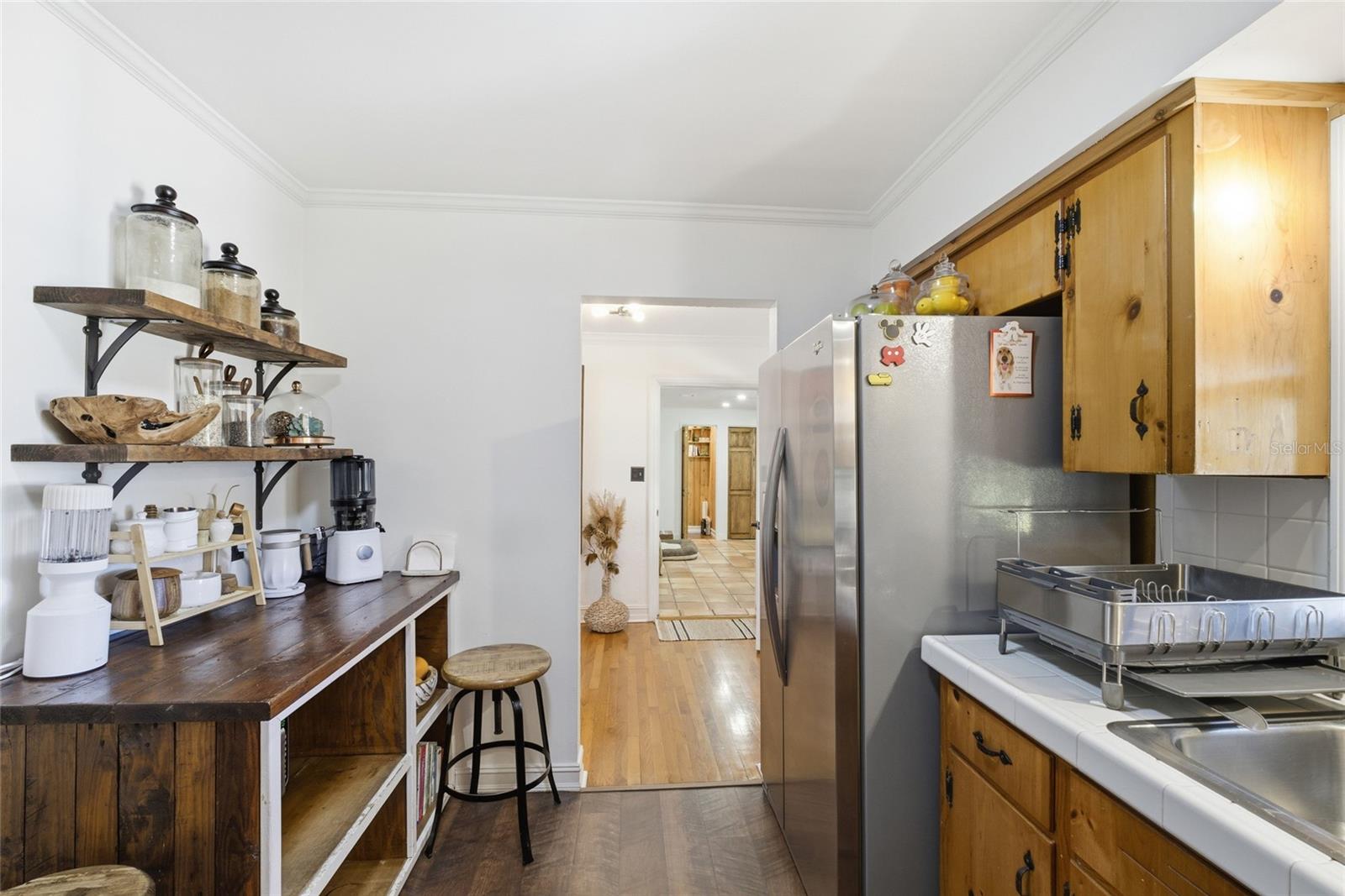 Image 11 of 68 For 1927 Eland Avenue