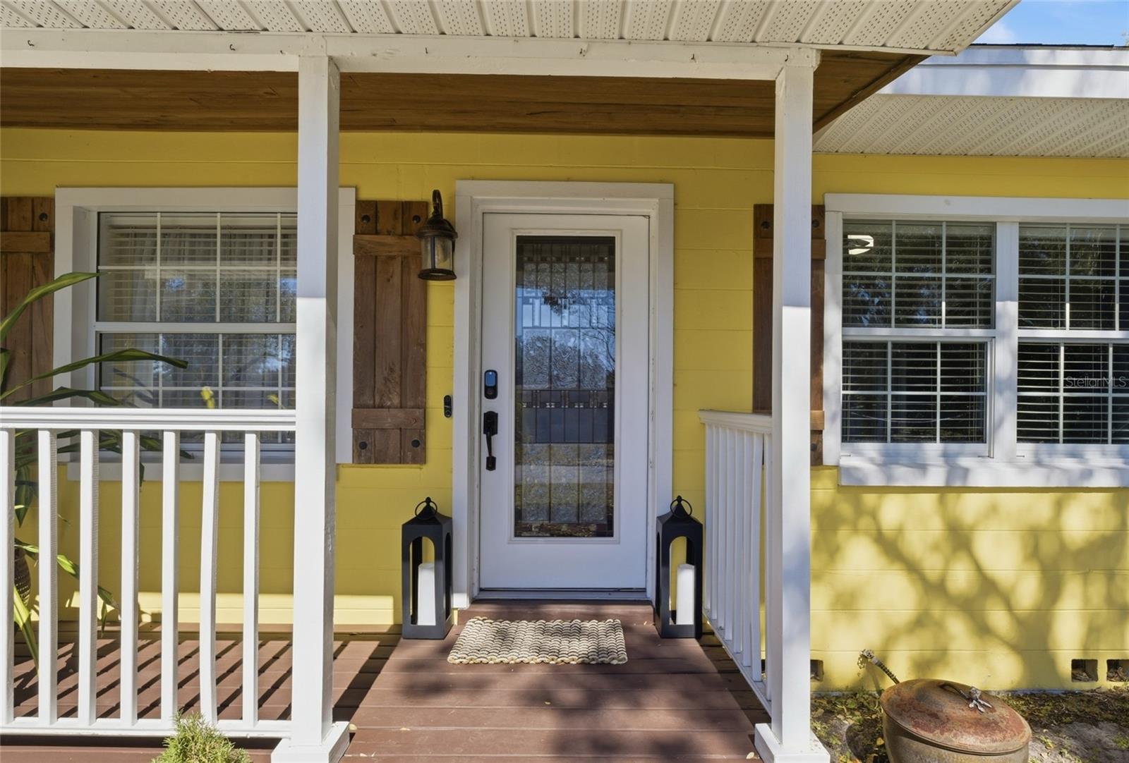 Image 2 of 68 For 1927 Eland Avenue