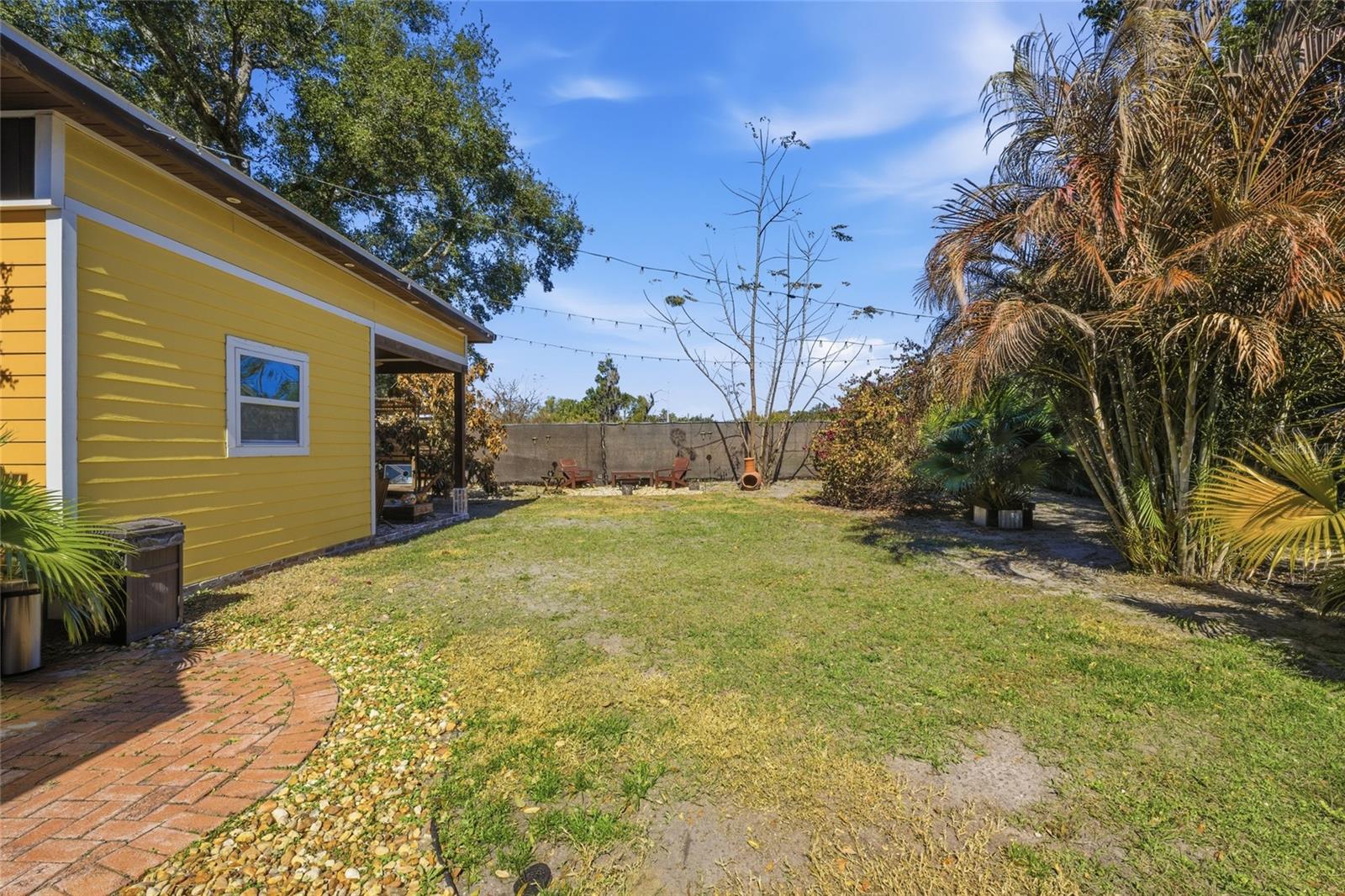 Image 32 of 68 For 1927 Eland Avenue