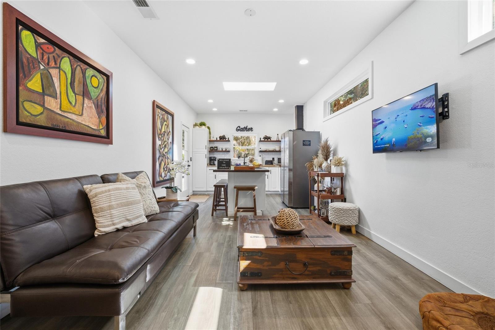 Image 40 of 68 For 1927 Eland Avenue