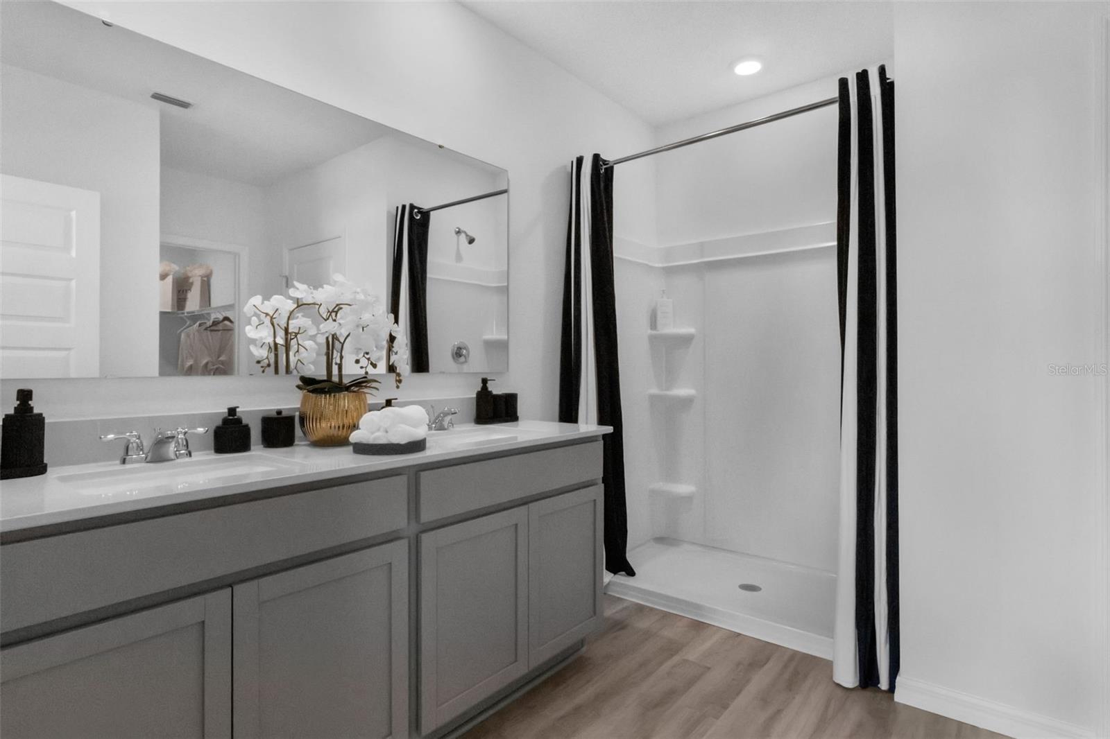 Image 17 of 26 For 5102 Orchard Oriole Loop