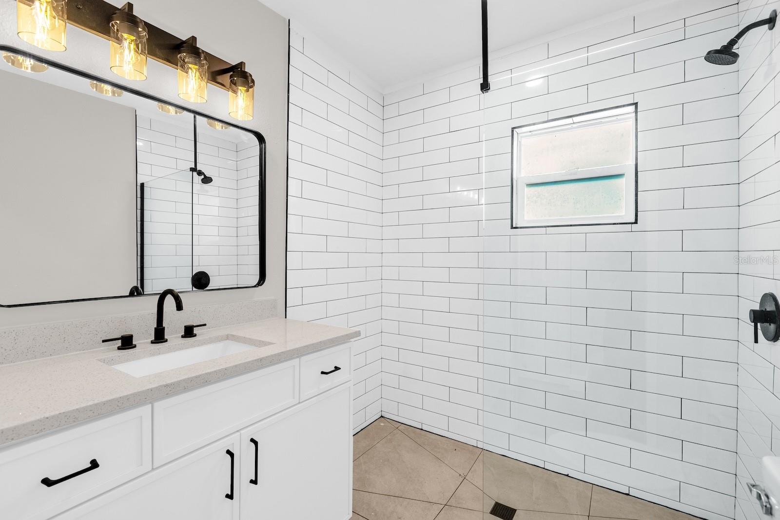 Image 15 of 22 For 821 Pinedale Avenue