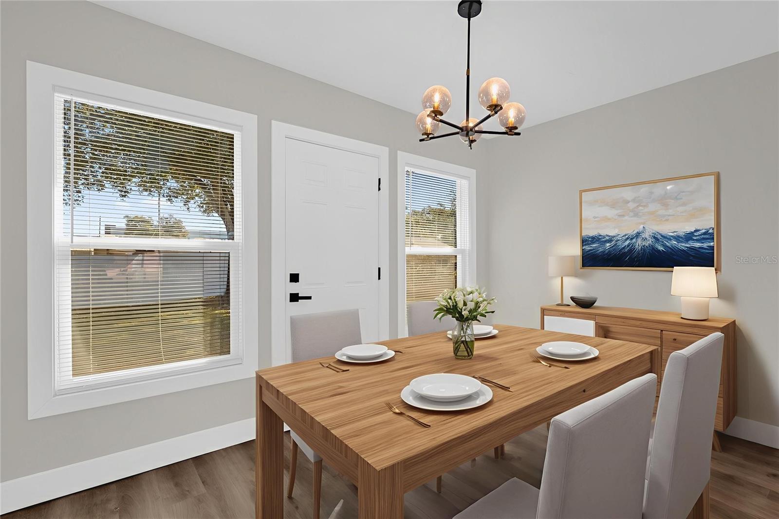 Image 9 of 22 For 821 Pinedale Avenue