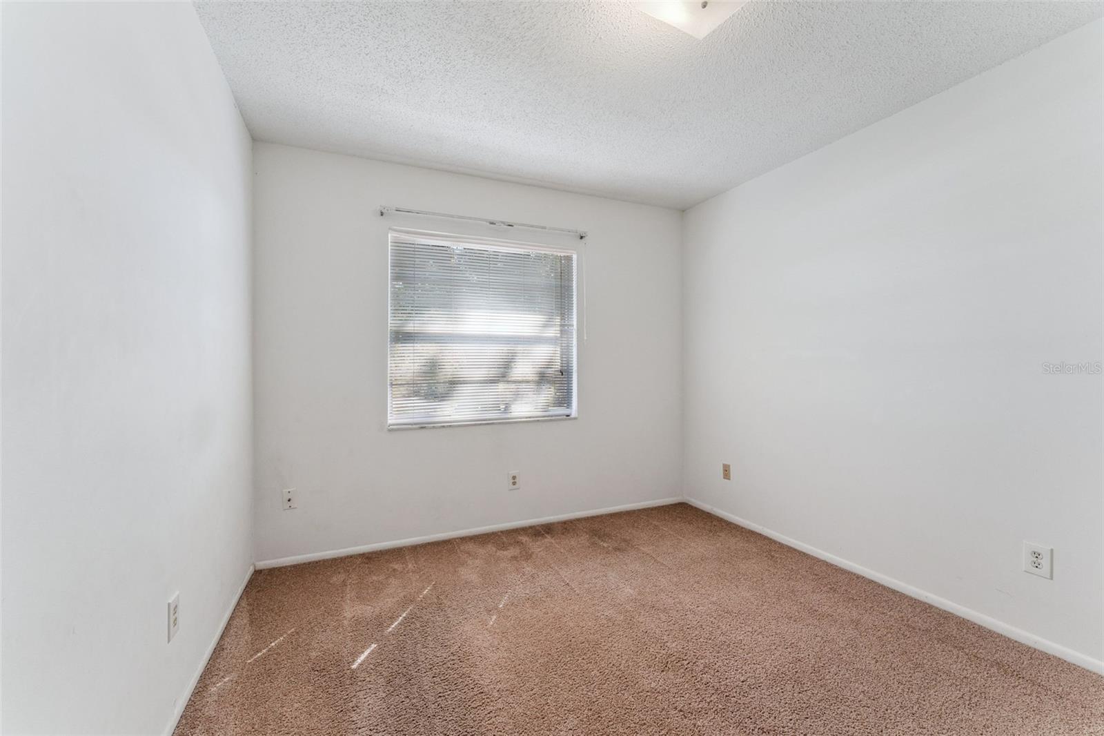 Image 12 of 22 For 306 Loch Low Drive