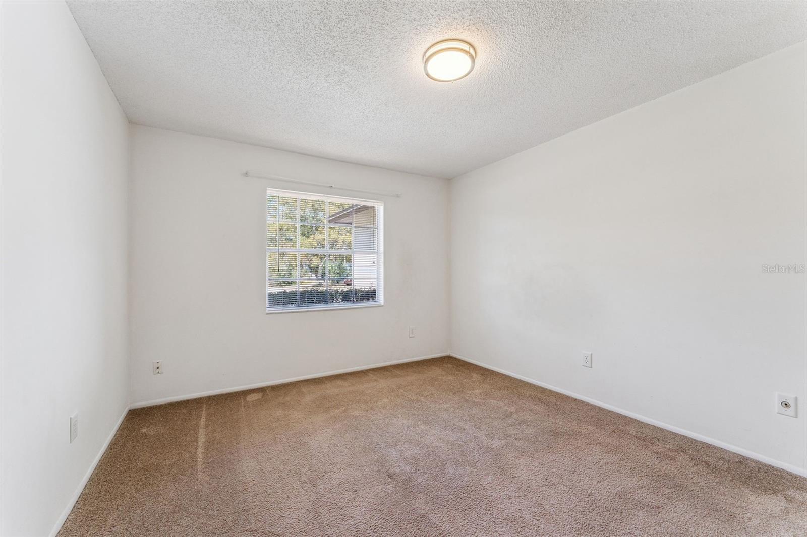 Image 15 of 22 For 306 Loch Low Drive