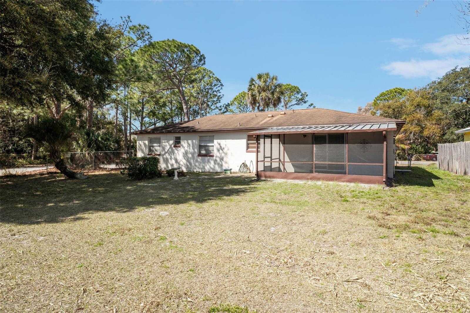 Image 19 of 22 For 306 Loch Low Drive