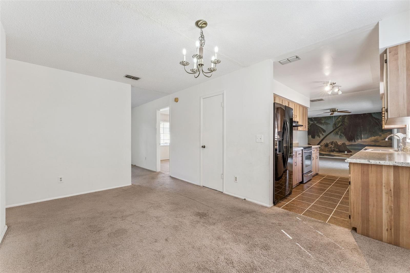 Image 4 of 22 For 306 Loch Low Drive