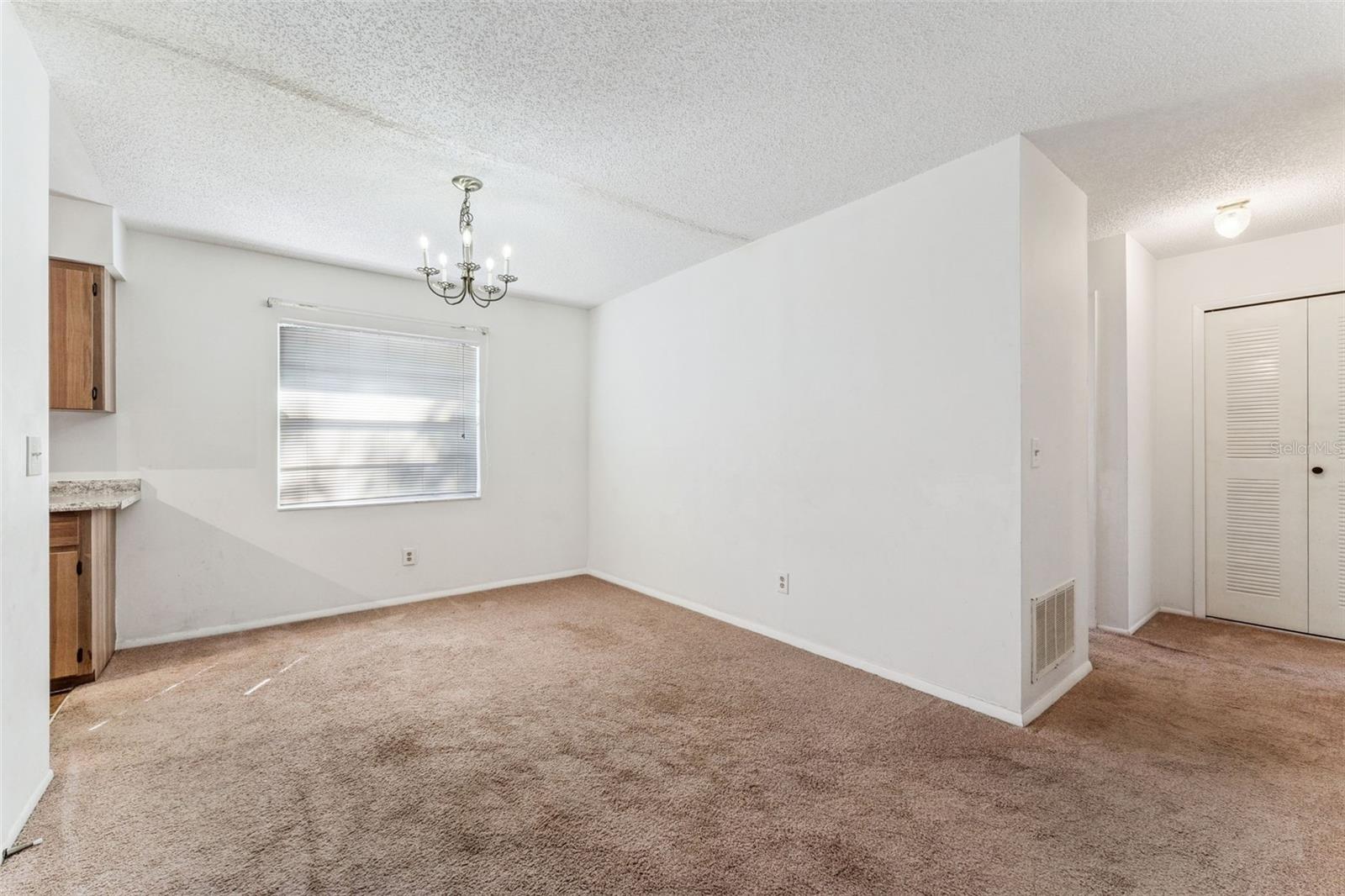 Image 5 of 22 For 306 Loch Low Drive