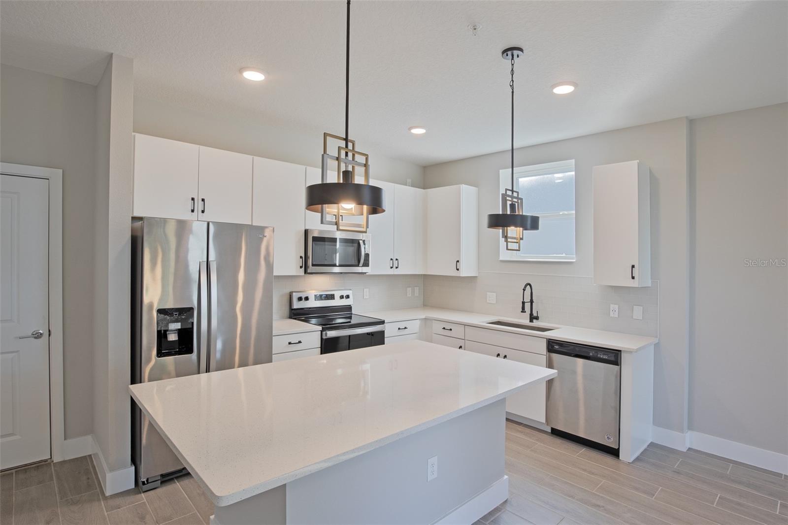 Image 5 of 31 For 1800 Houston Street