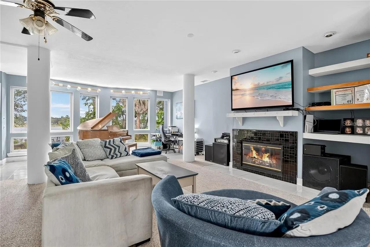 Image 15 of 48 For 9 Stone Gate N