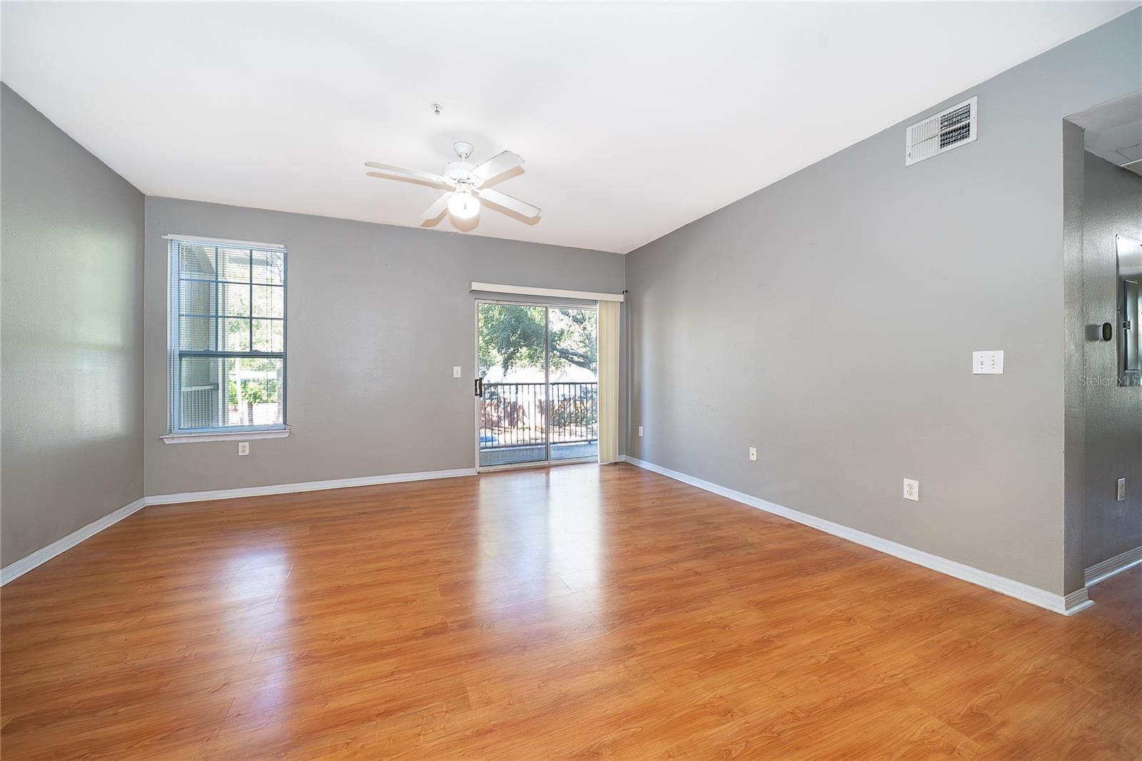 Image 11 of 24 For 2015 Erving Circle 201