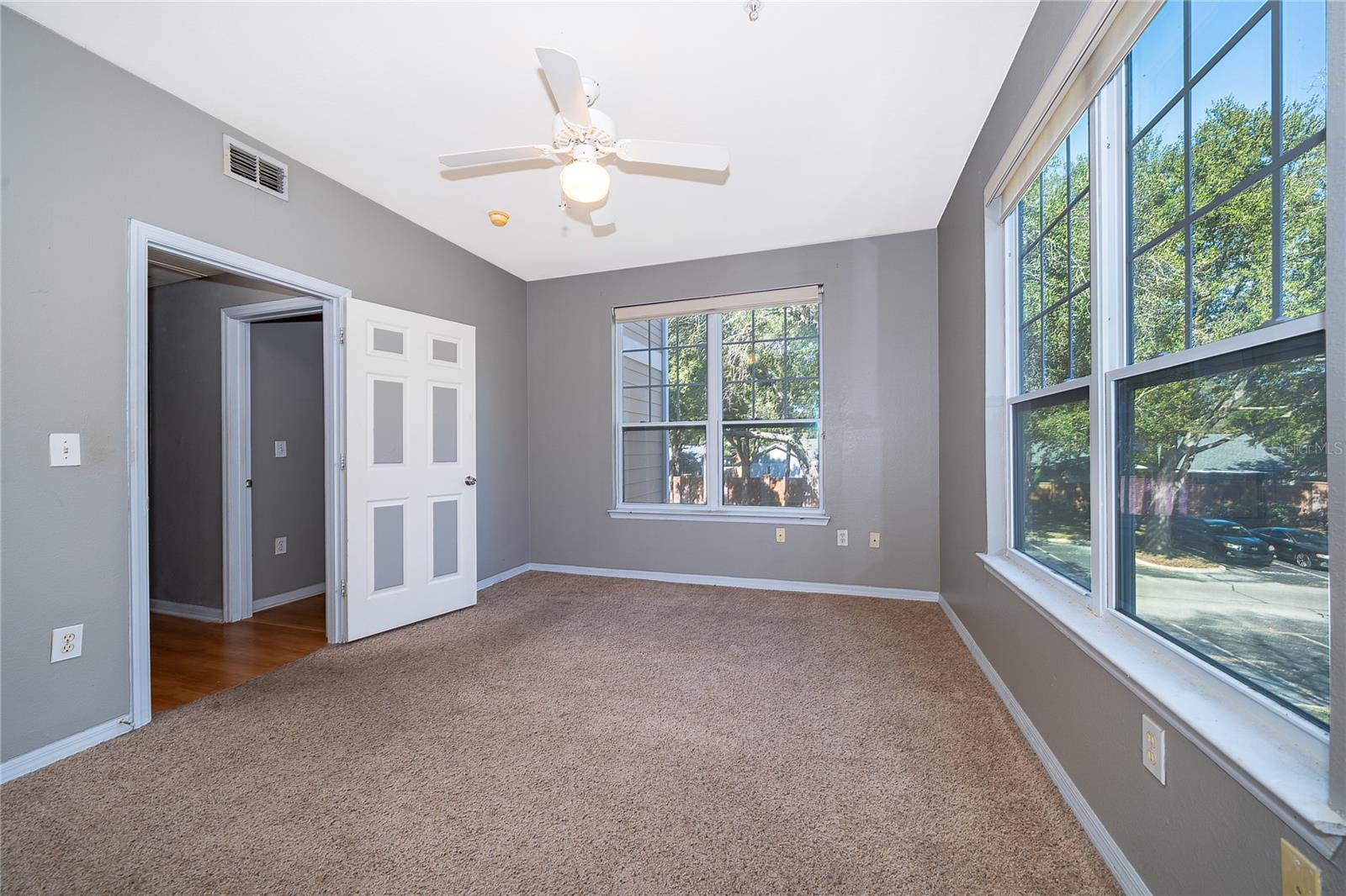 Image 13 of 24 For 2015 Erving Circle 201