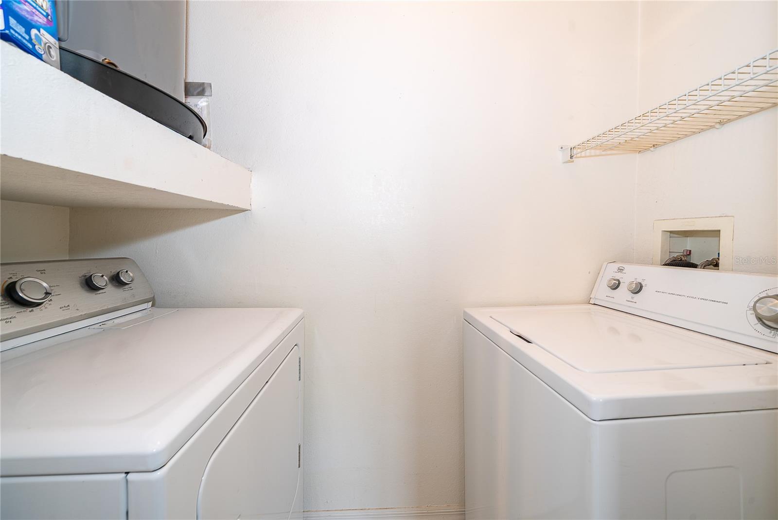 Image 17 of 24 For 2015 Erving Circle 201