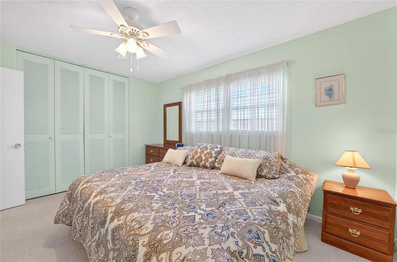 Image 21 of 35 For 5505 Hernandes Dr  240