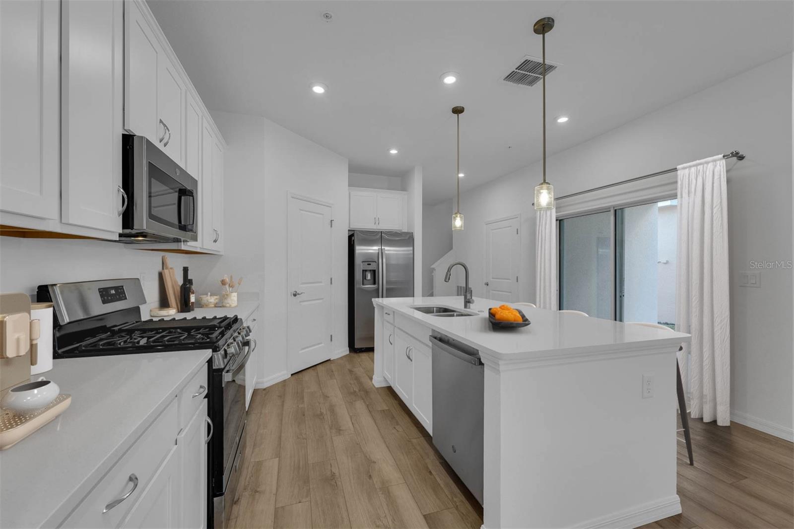 Image 6 of 31 For 5734 Stockade Boulevard