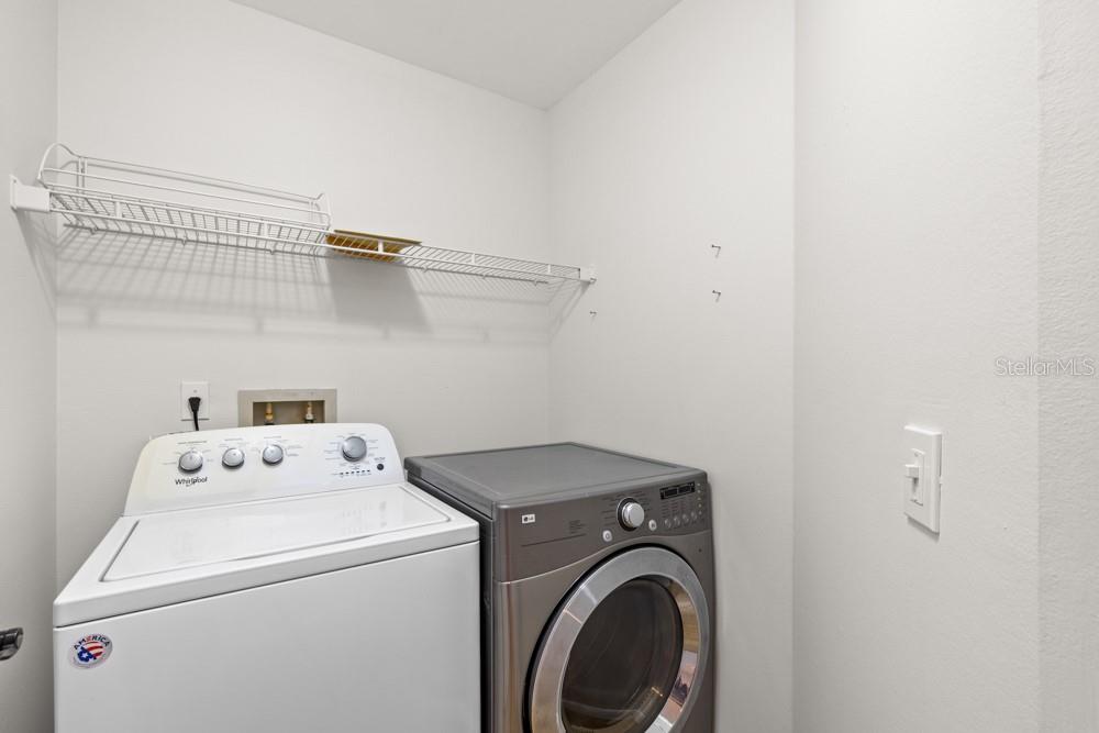 Image 11 of 33 For 486 Pin Oak Place 308