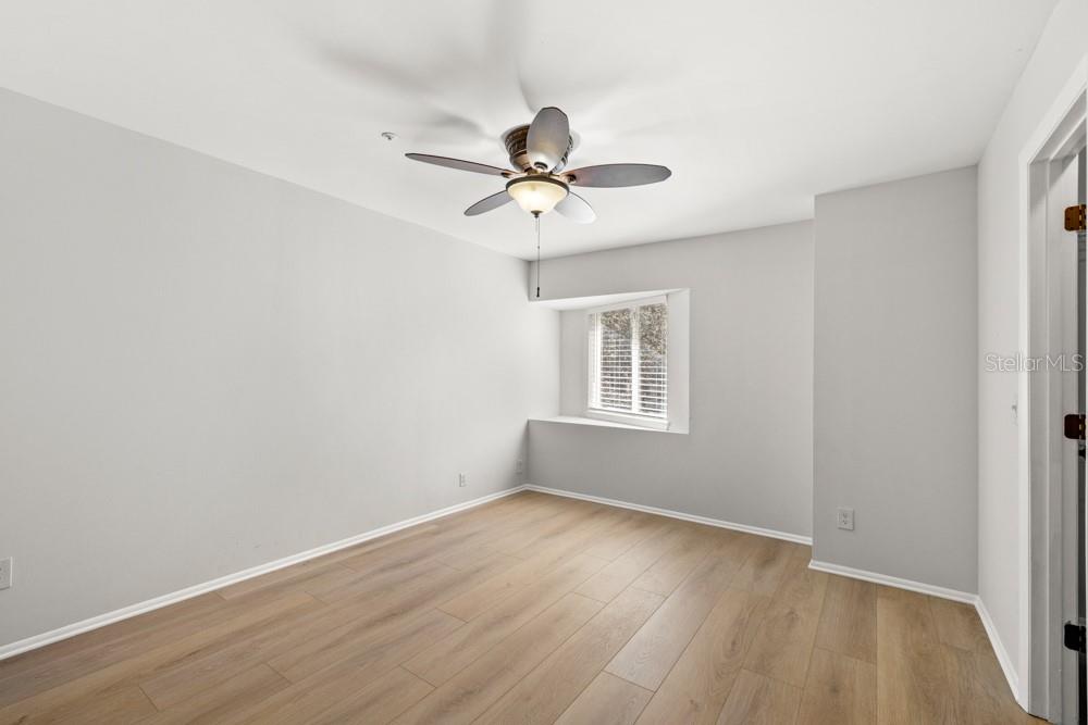 Image 12 of 33 For 486 Pin Oak Place 308