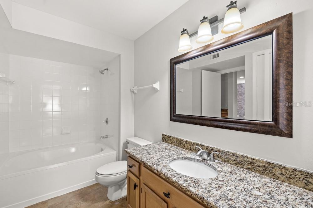 Image 17 of 33 For 486 Pin Oak Place 308