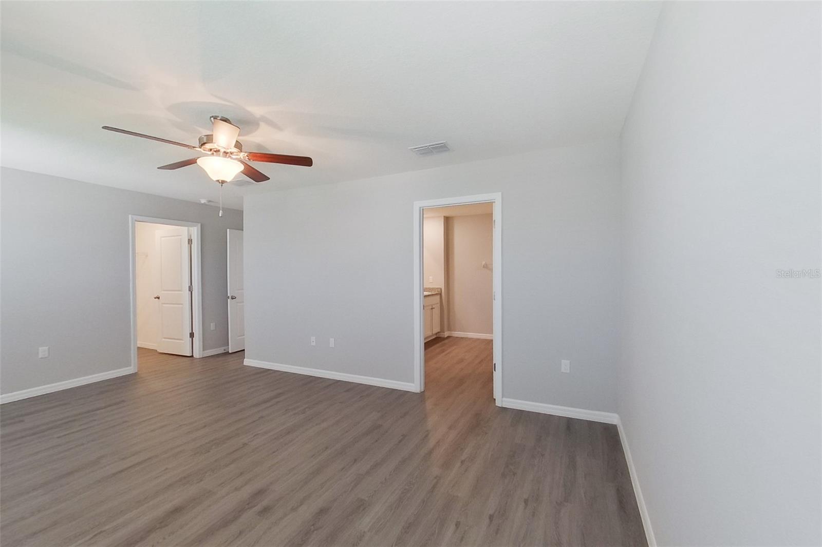 Image 14 of 24 For 8677 44th Court