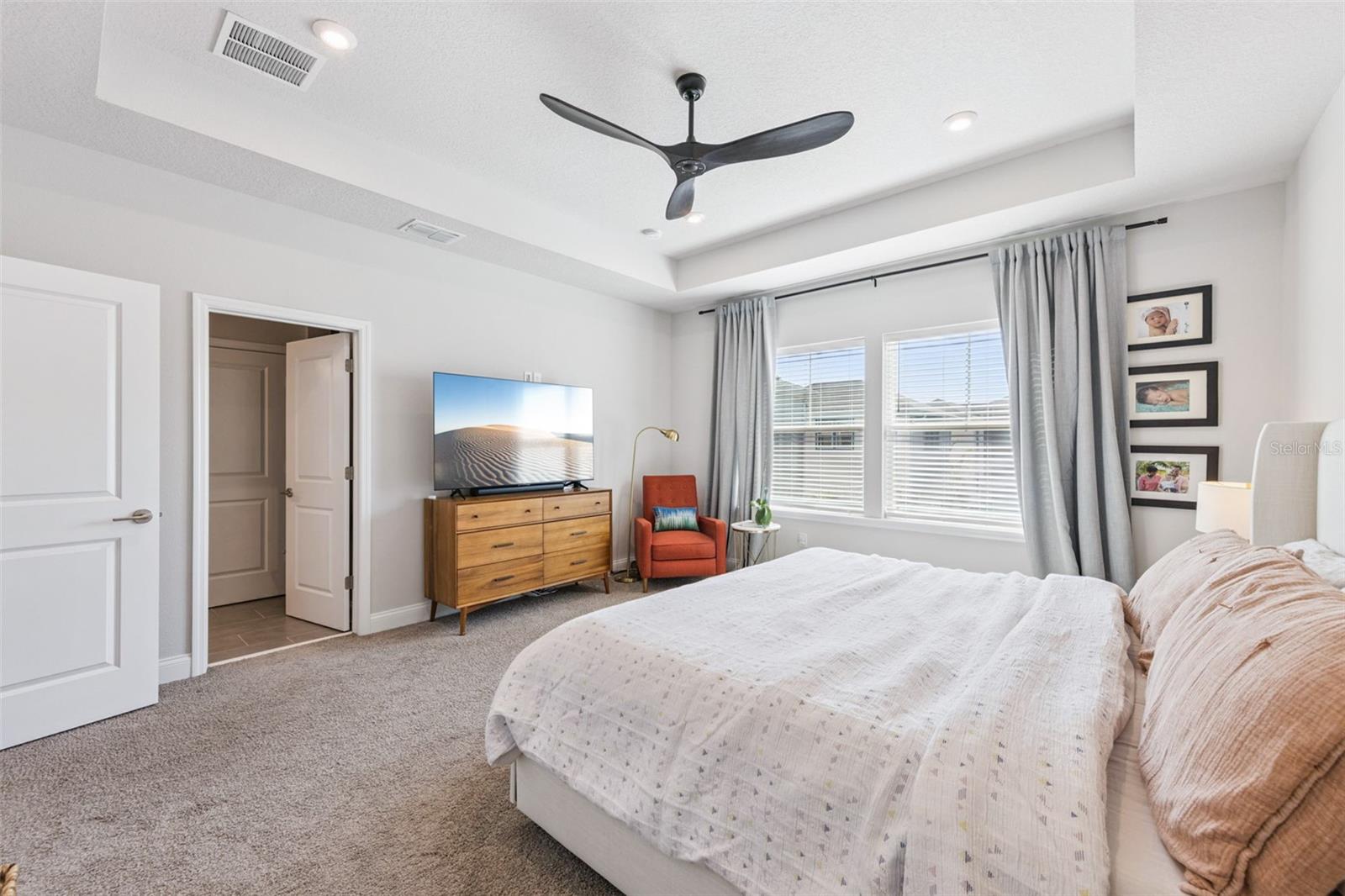 Image 12 of 38 For 9916 Rodbell Street