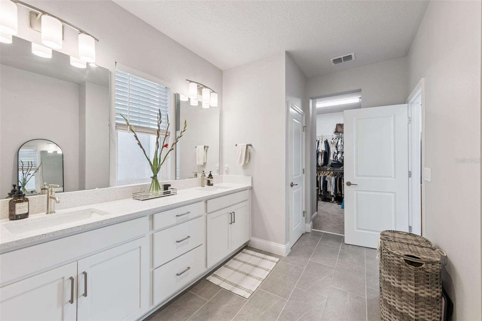 Image 14 of 38 For 9916 Rodbell Street