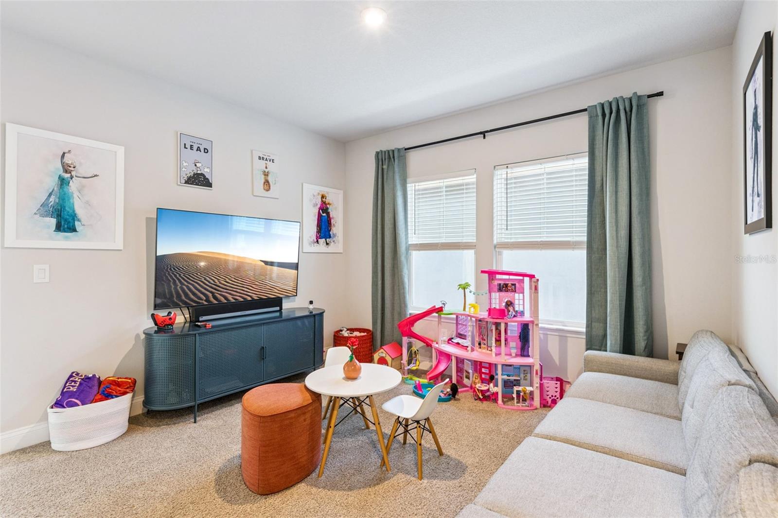 Image 18 of 38 For 9916 Rodbell Street