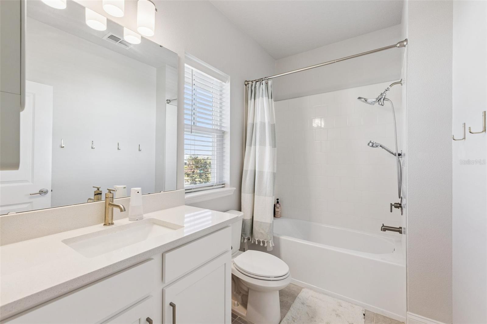 Image 20 of 38 For 9916 Rodbell Street