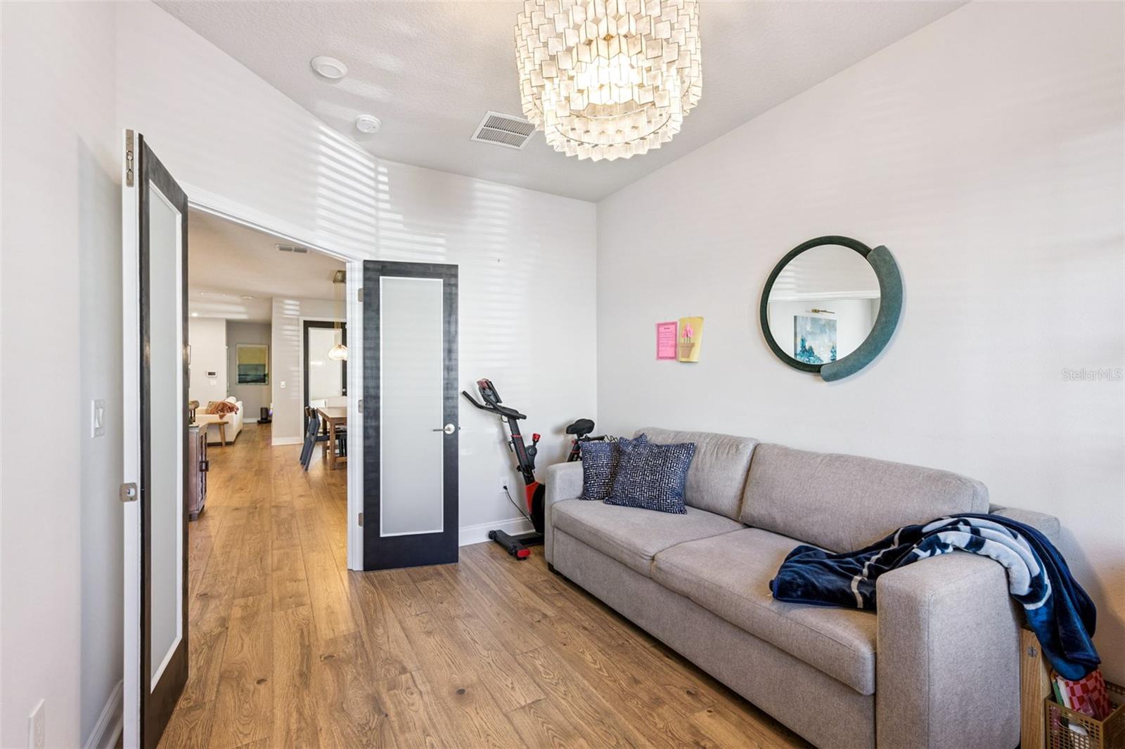 Image 3 of 38 For 9916 Rodbell Street