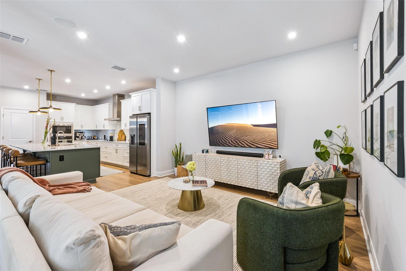 Image 5 of 38 For 9916 Rodbell Street