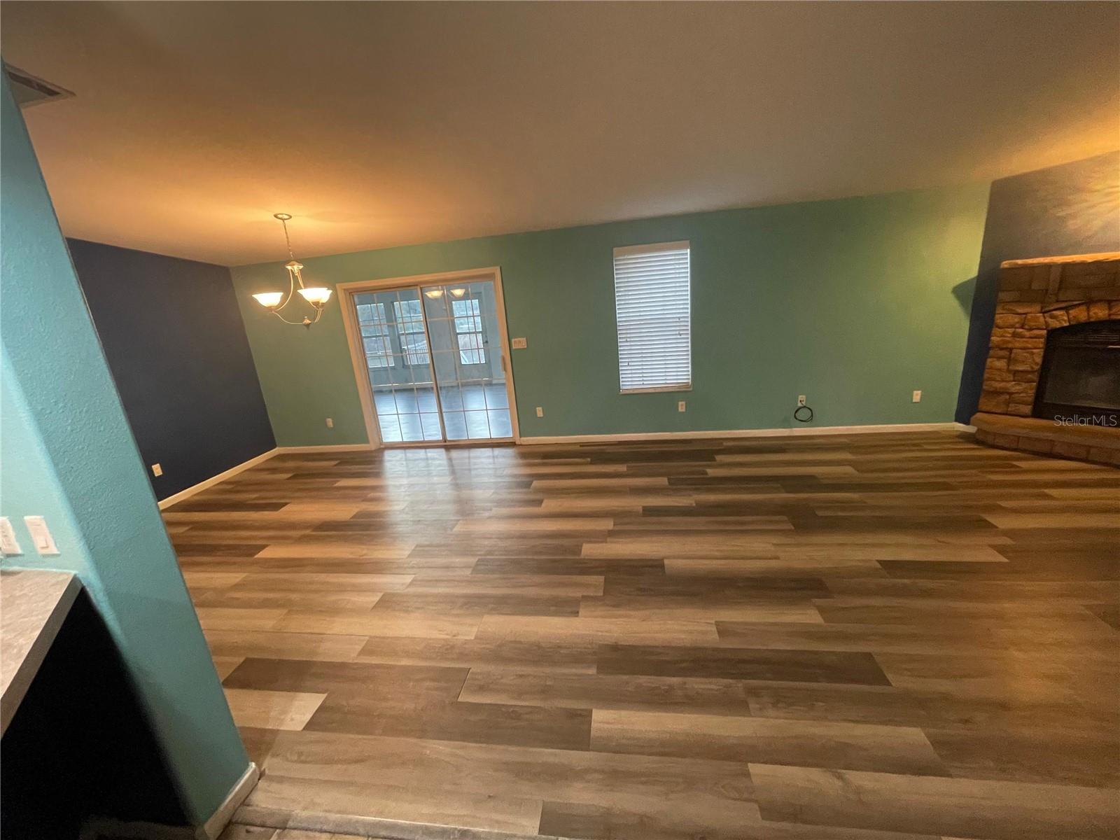 Image 15 of 31 For 15773 Highway 42