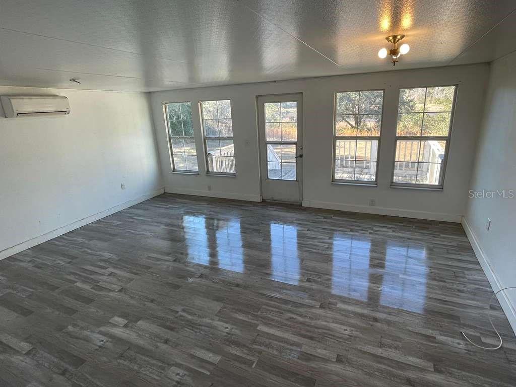 Image 16 of 31 For 15773 Highway 42