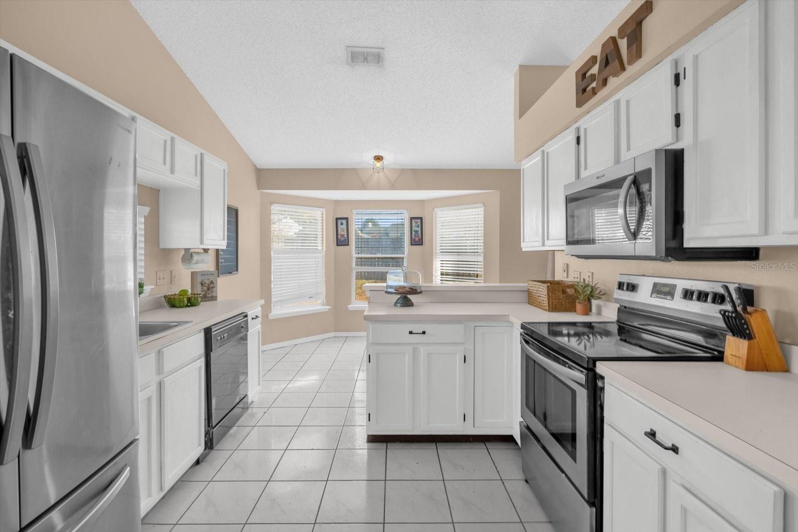 Image 6 of 23 For 3845 Landlubber Street