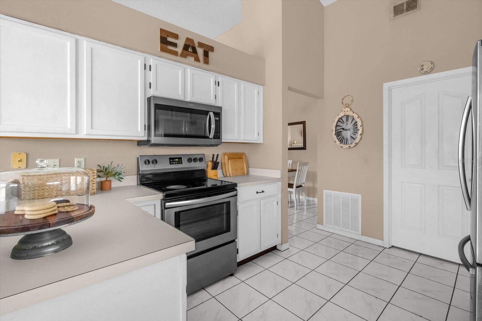 Image 7 of 23 For 3845 Landlubber Street