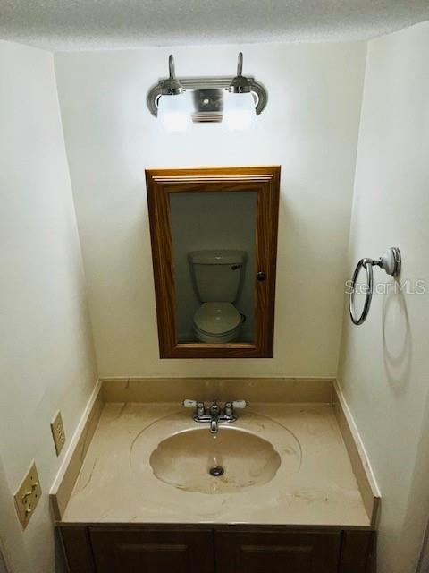 Image 14 of 32 For 625 Halifax Avenue 9