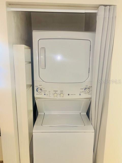 Image 23 of 32 For 625 Halifax Avenue 9