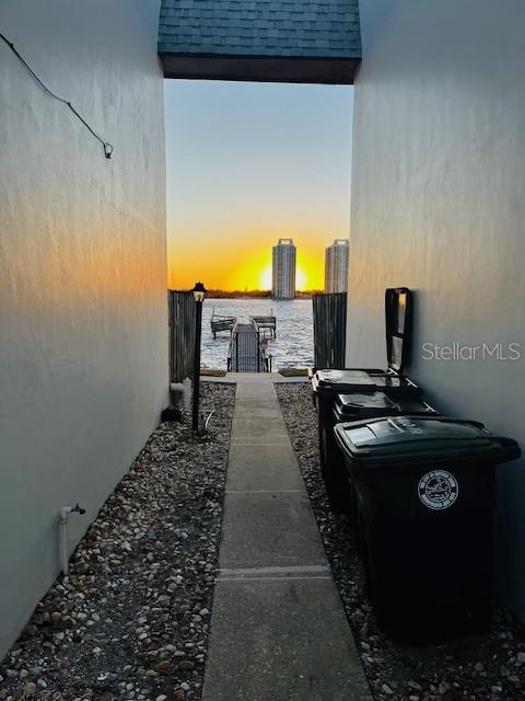 Image 29 of 32 For 625 Halifax Avenue 9