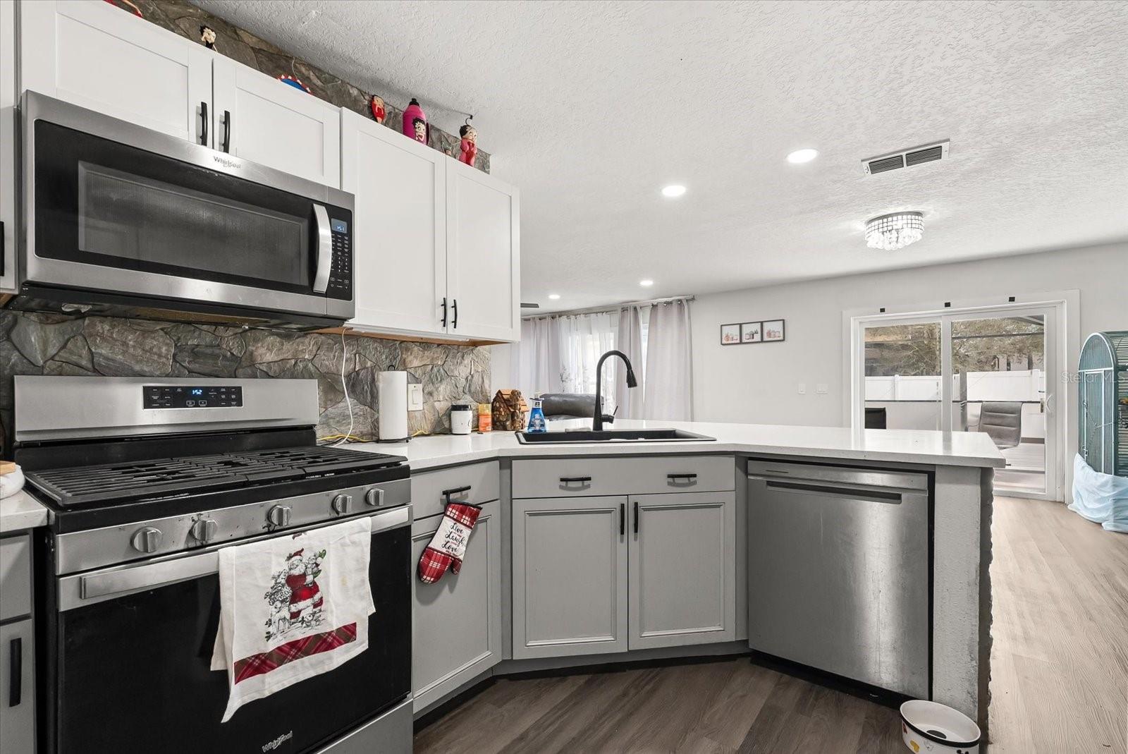 Image 13 of 37 For 306 Rona Lane