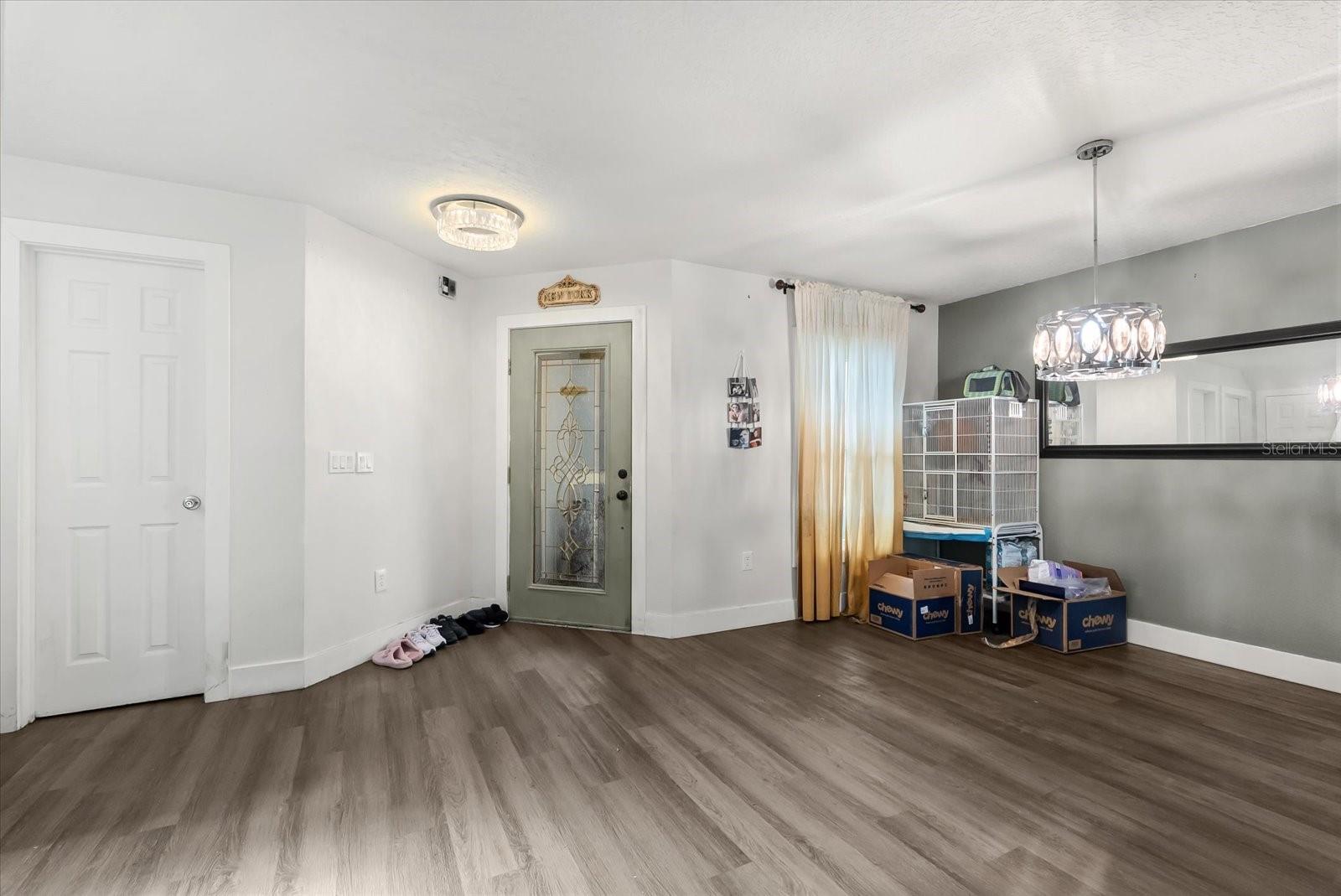 Image 25 of 37 For 306 Rona Lane