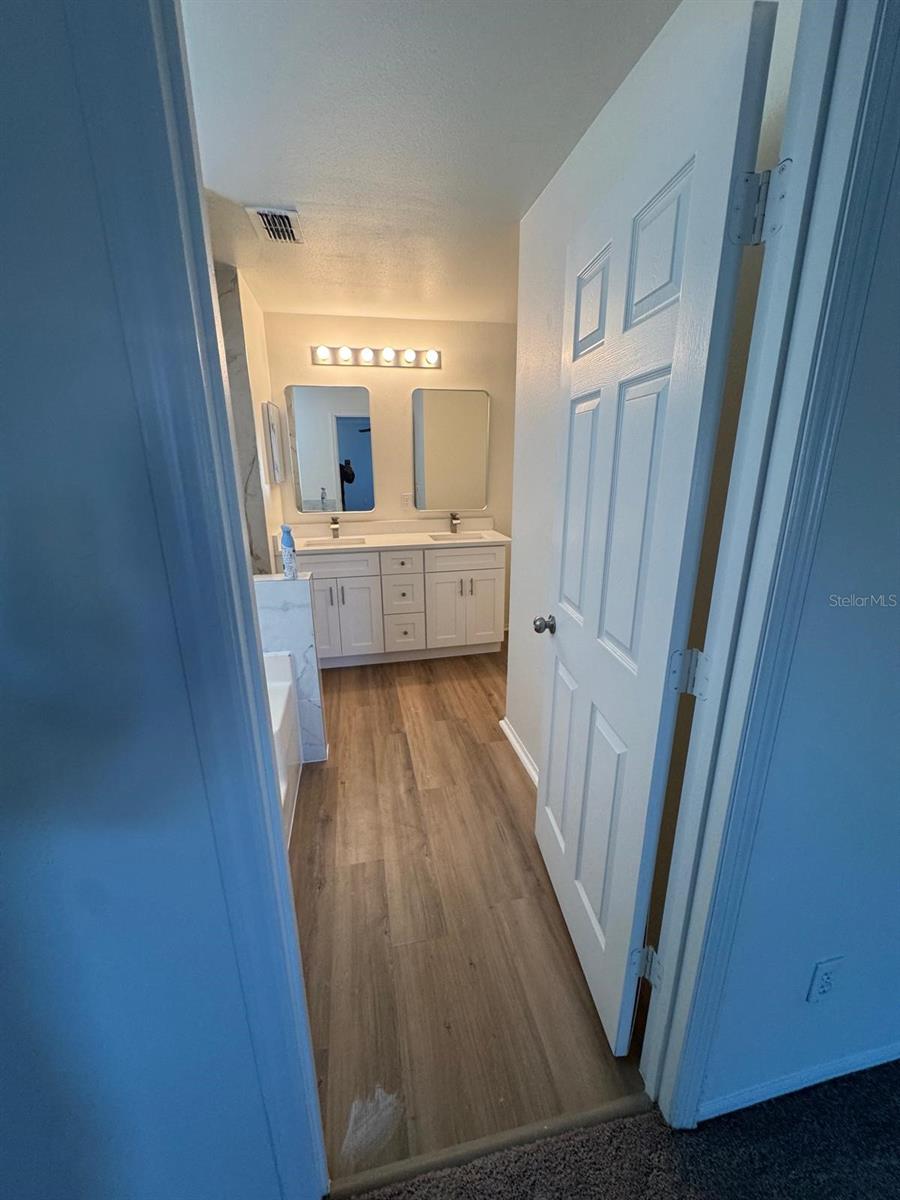 Image 15 of 43 For 137 Killington Way