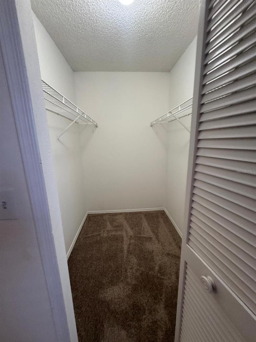 Image 21 of 43 For 137 Killington Way