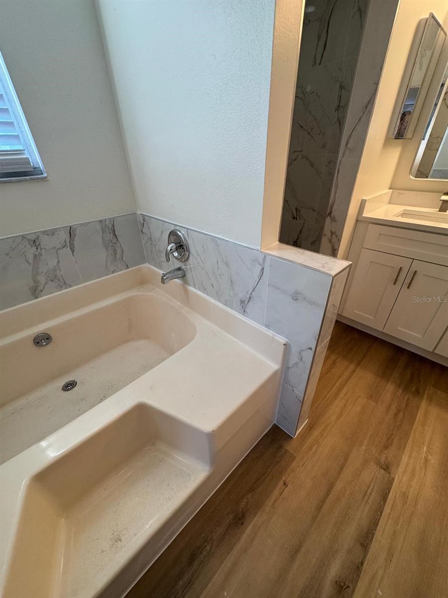 Image 23 of 43 For 137 Killington Way