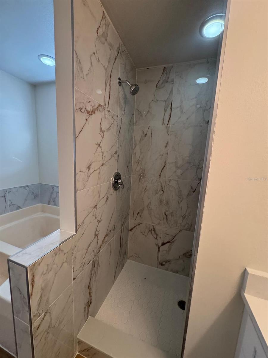 Image 26 of 43 For 137 Killington Way