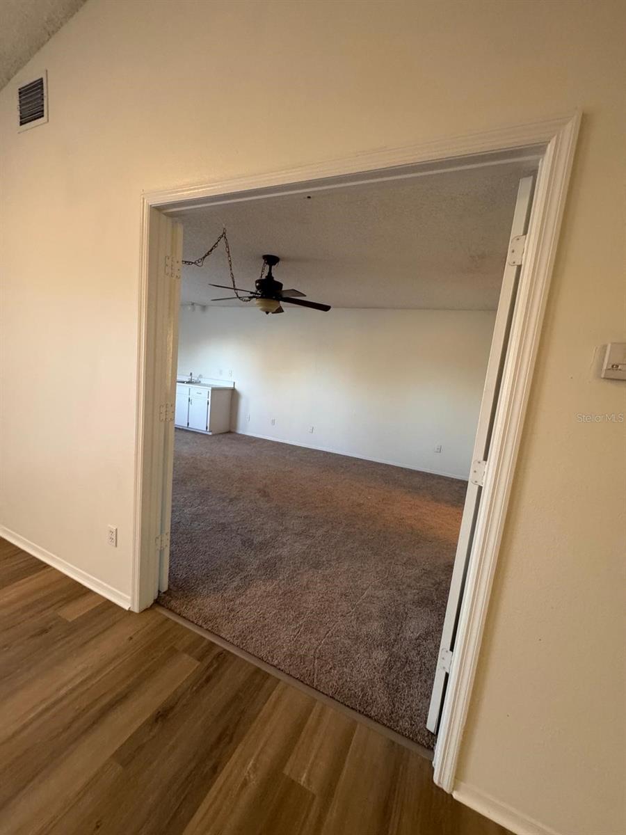 Image 28 of 43 For 137 Killington Way