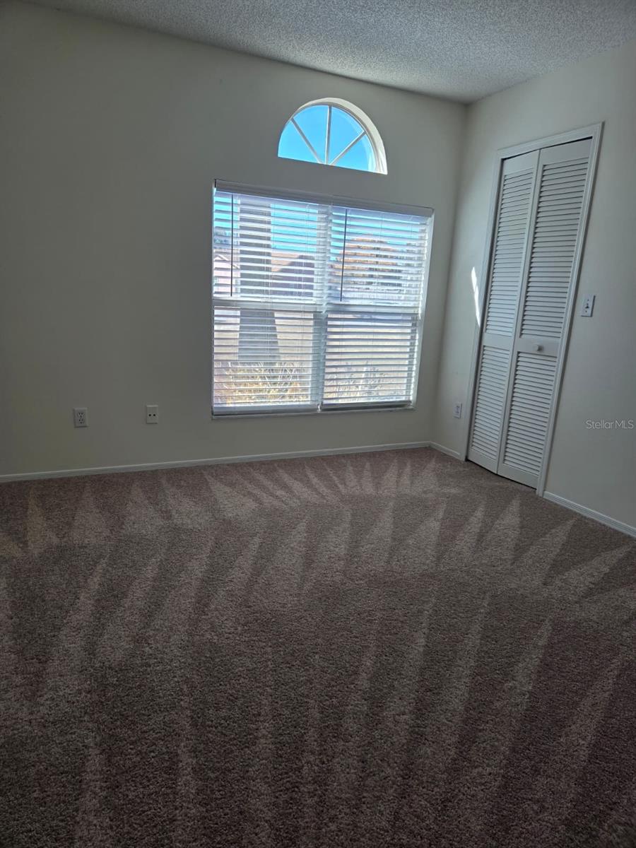 Image 34 of 43 For 137 Killington Way